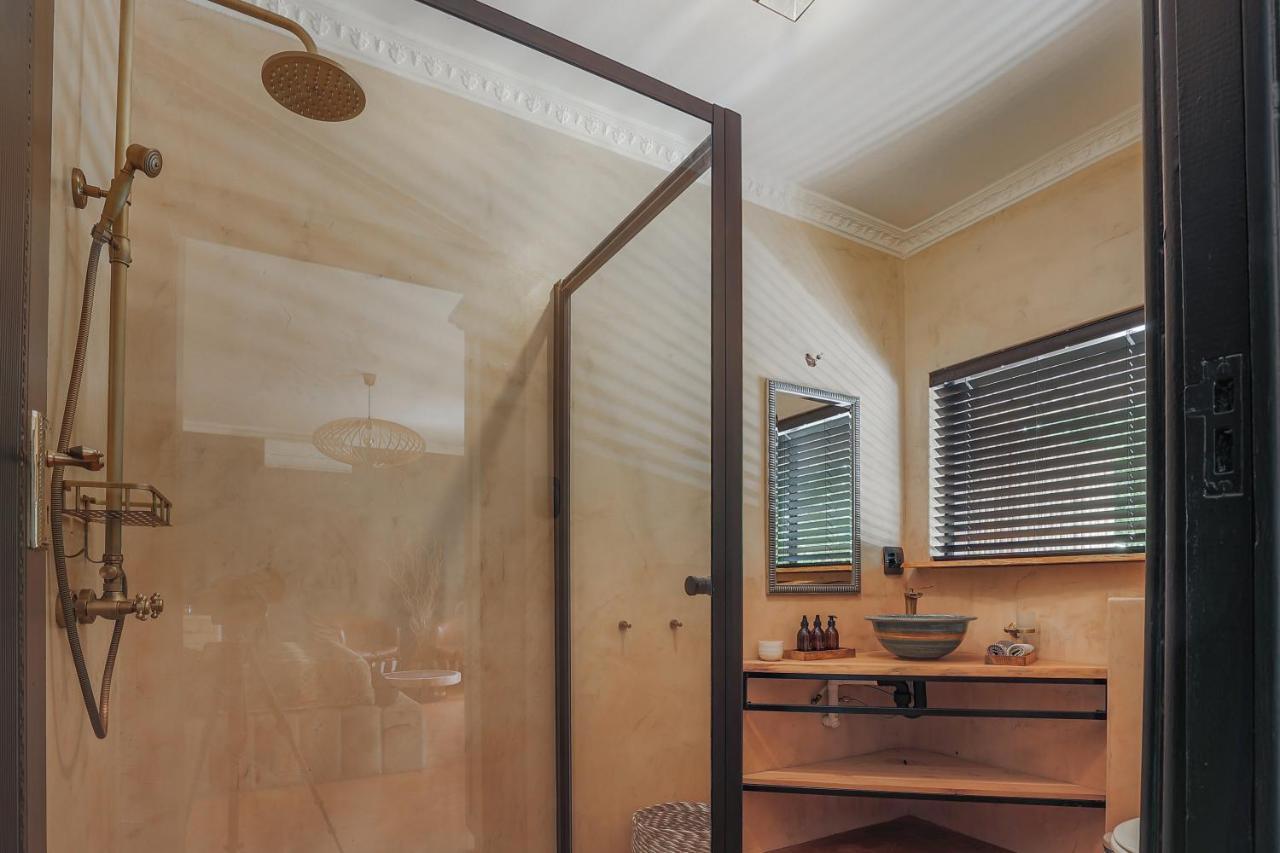 Yebo Boutique Guesthouse Somerset West Esterno foto